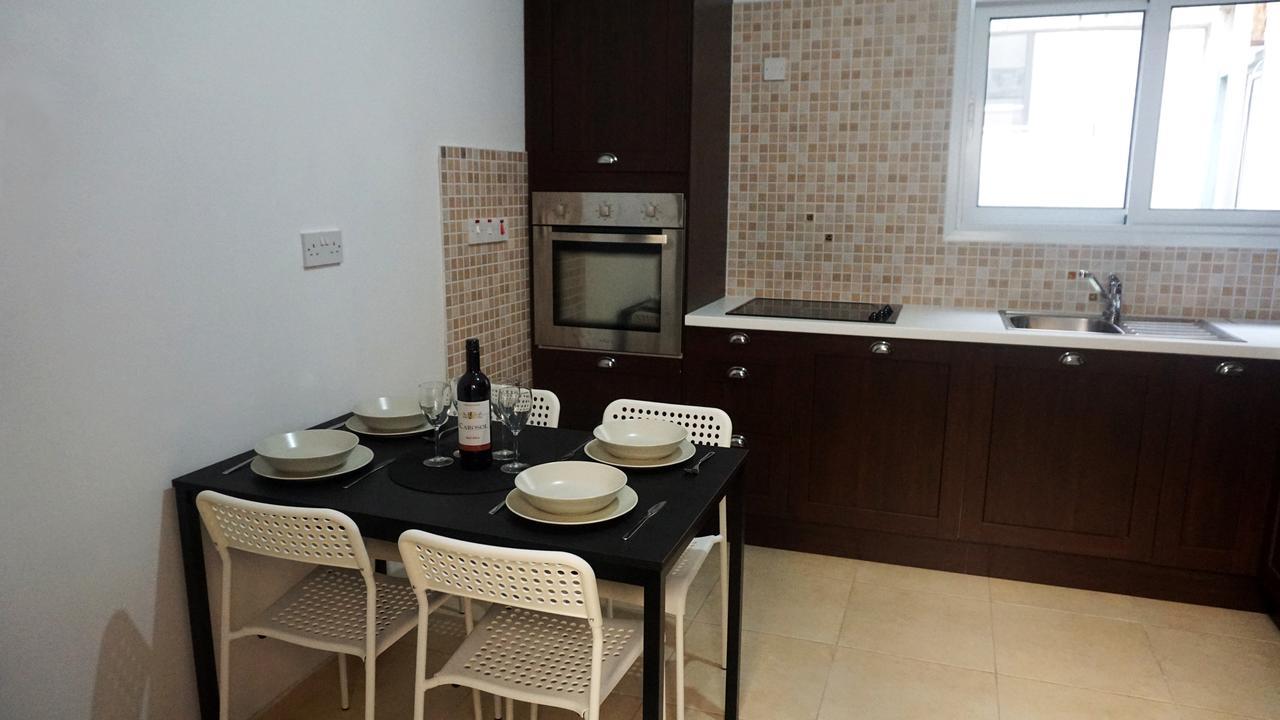 Lazuli City Seaview Apartment 34 Larnaca Exterior photo